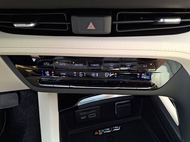 Certified 2023 Buick Envision Avenir image 16