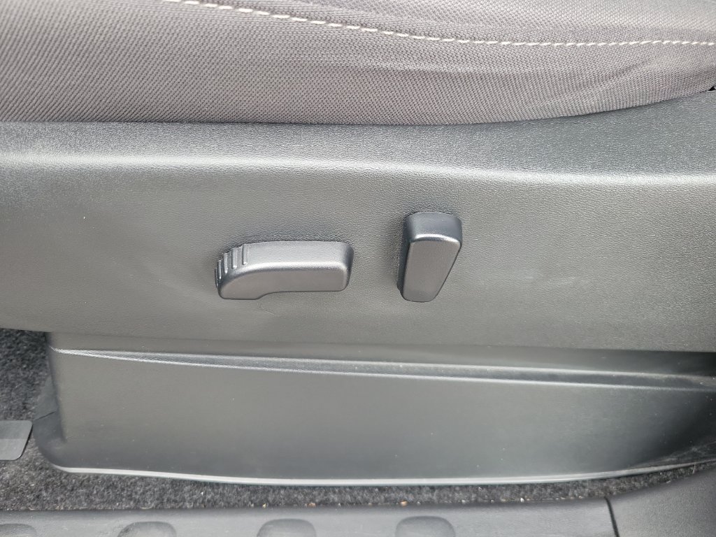 Certified 2022 Nissan Frontier SV RWD image 17