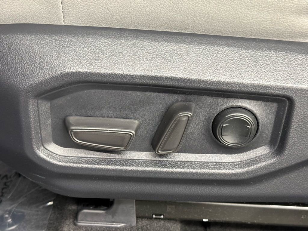 Certified 2025 Toyota Tundra Limited image 17