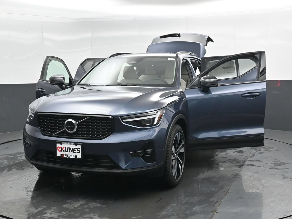 New 2026 Volvo XC40 B5 Ultra w/ Climate Package AWD/4WD image 41