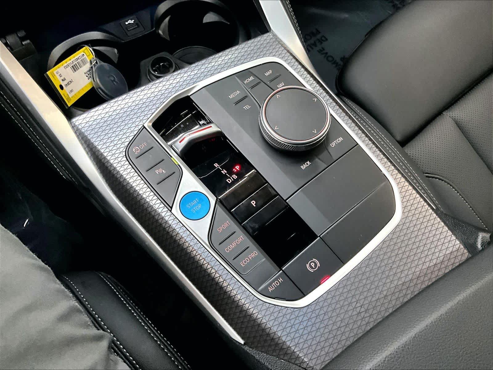 Used 2025 BMW i4 eDrive40 w/ M Sport Package RWD image 39
