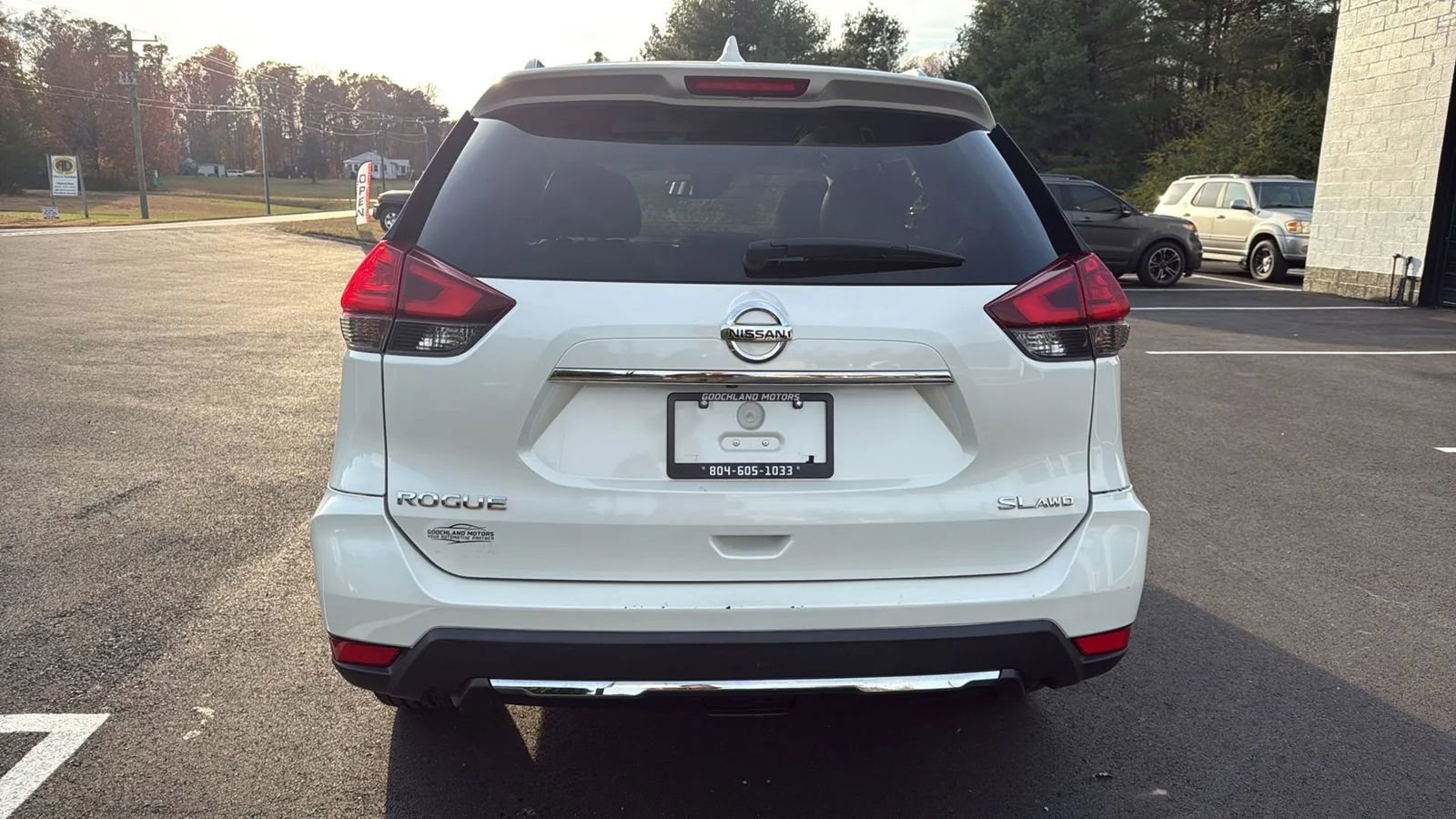 Used 2017 Nissan Rogue SL w/ SL Premium Package image 56