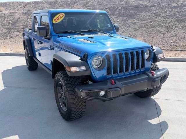 Used 2023 Jeep Gladiator Rubicon w/ Cold Weather Group AWD/4WD image 3