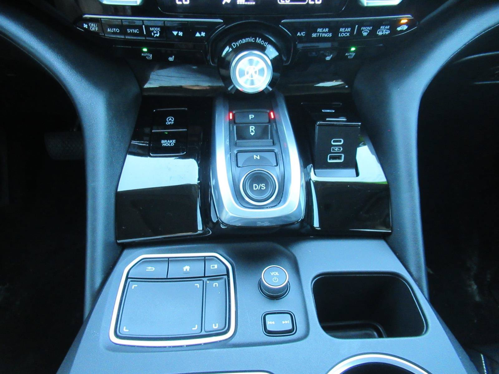 Used 2024 Acura MDX w/ Technology Package FWD image 28