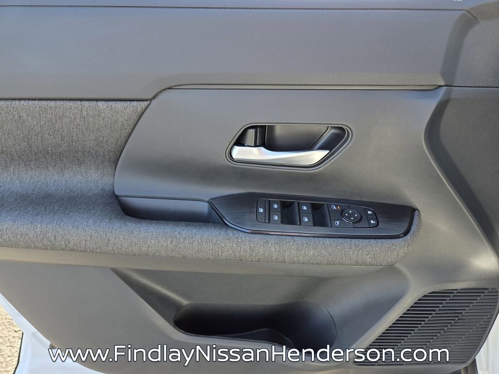 New 2026 Nissan Kicks SV w/ Cold Weather Package FWD image 10