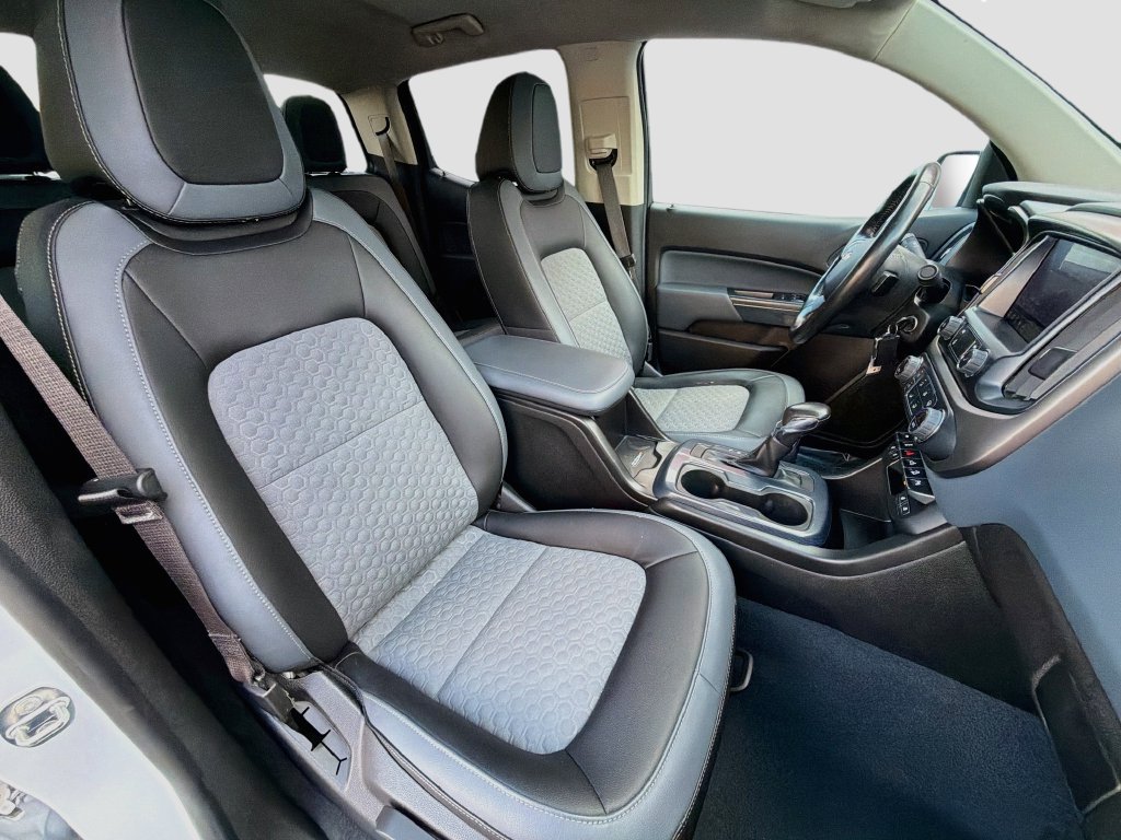 Used 2022 Chevrolet Colorado Z71 AWD/4WD image 25