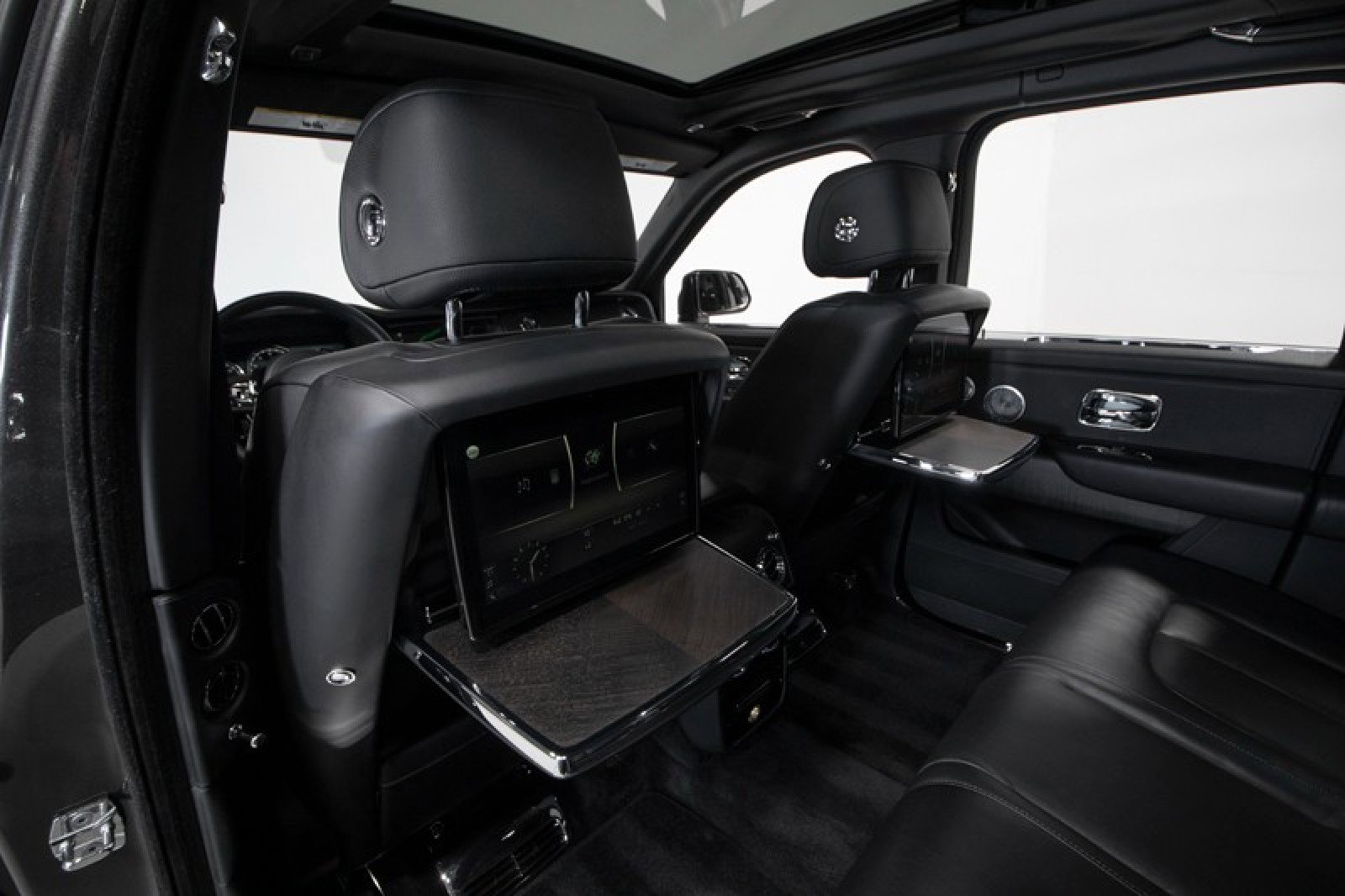 Used 2019 Rolls-Royce Cullinan image 6