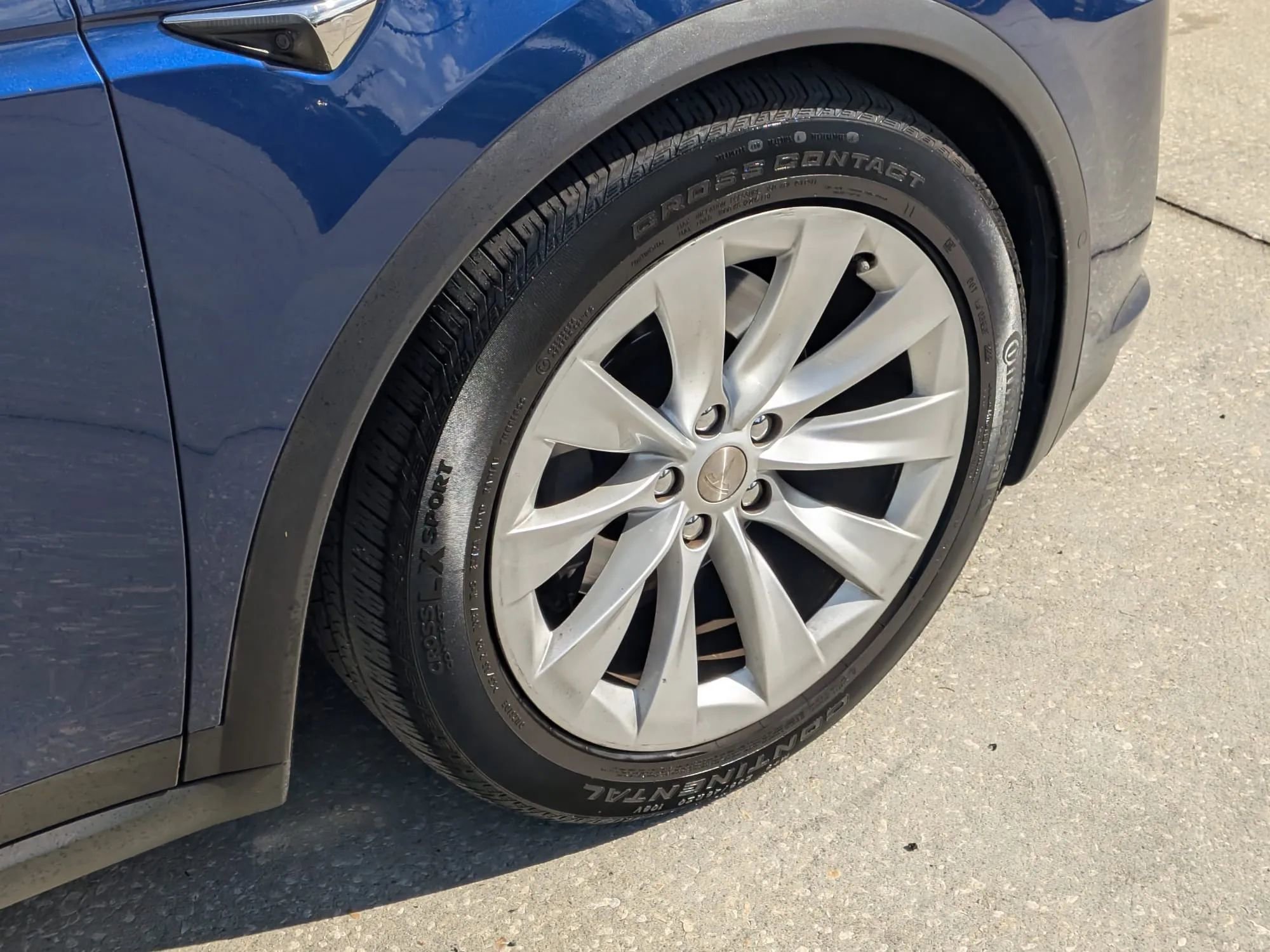 Used 2019 Tesla Model X 100D AWD/4WD image 7