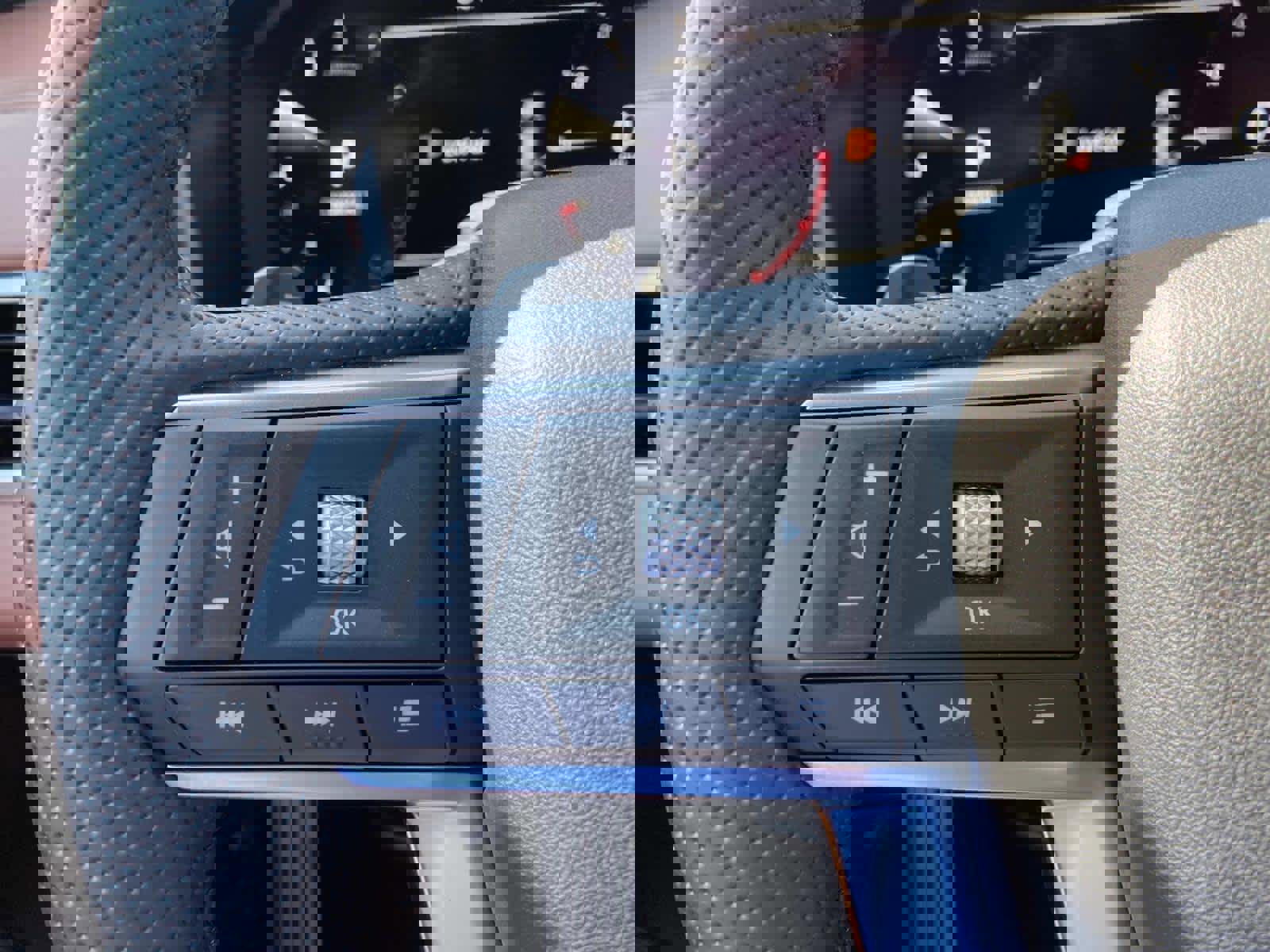 New 2025 Mitsubishi Outlander SEL image 17