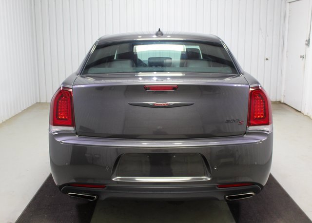 Used 2021 Chrysler 300 S image 5