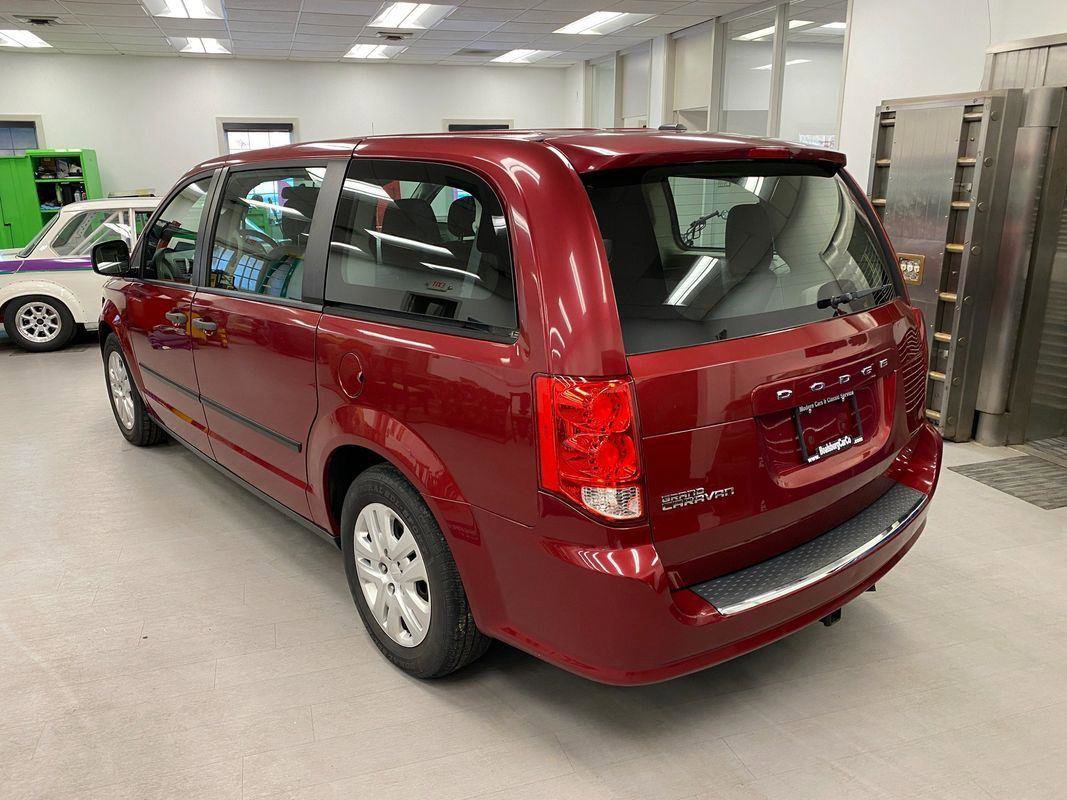 Used 2014 Dodge Grand Caravan American Value Package w/ UConnect Hands-Free Group image 5