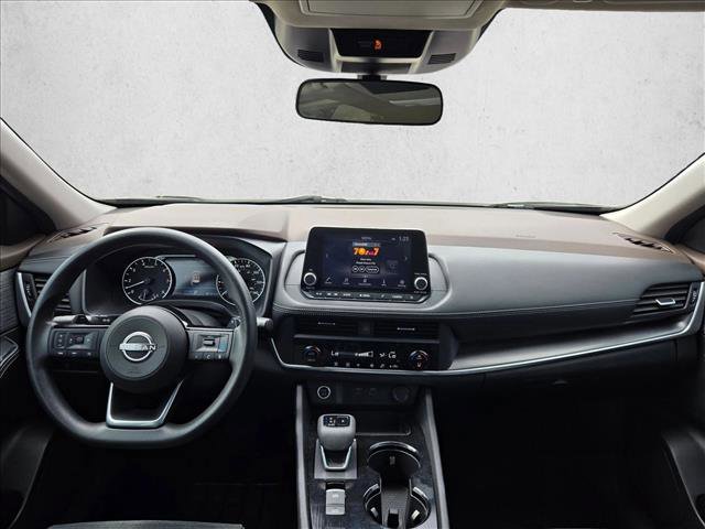 Used 2023 Nissan Rogue SV image 13