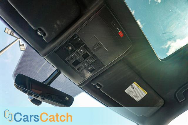 Used 2022 Volkswagen Atlas Cross Sport SE w/ Panoramic Sunroof Package image 23