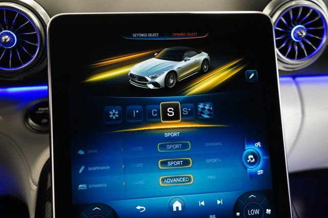 New 2025 Mercedes-Benz SL 63 AMG 4MATIC image 32
