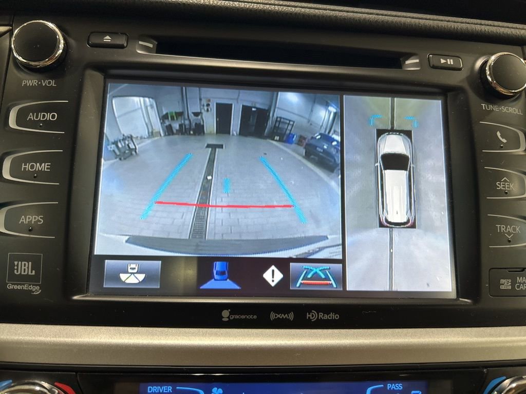 Used 2018 Toyota Highlander Limited Platinum image 18