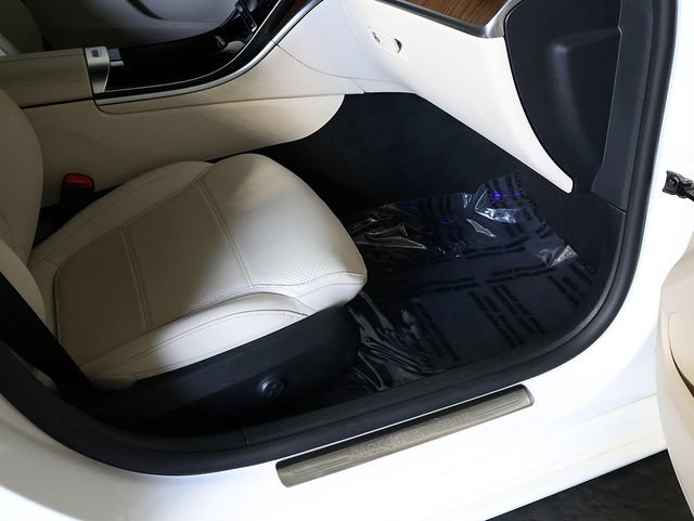 Used 2025 Mercedes-Benz C 300 4MATIC Sedan image 33