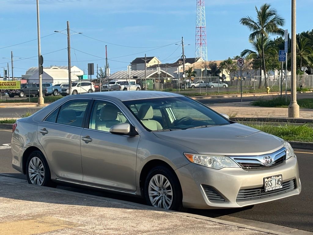 Used 2014 Toyota Camry SE image 6