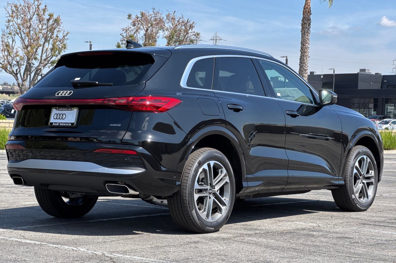 New 2025 Audi Q5 Premium image 4