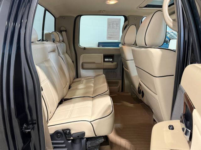 Used 2006 Lincoln Mark LT 4x4 image 17