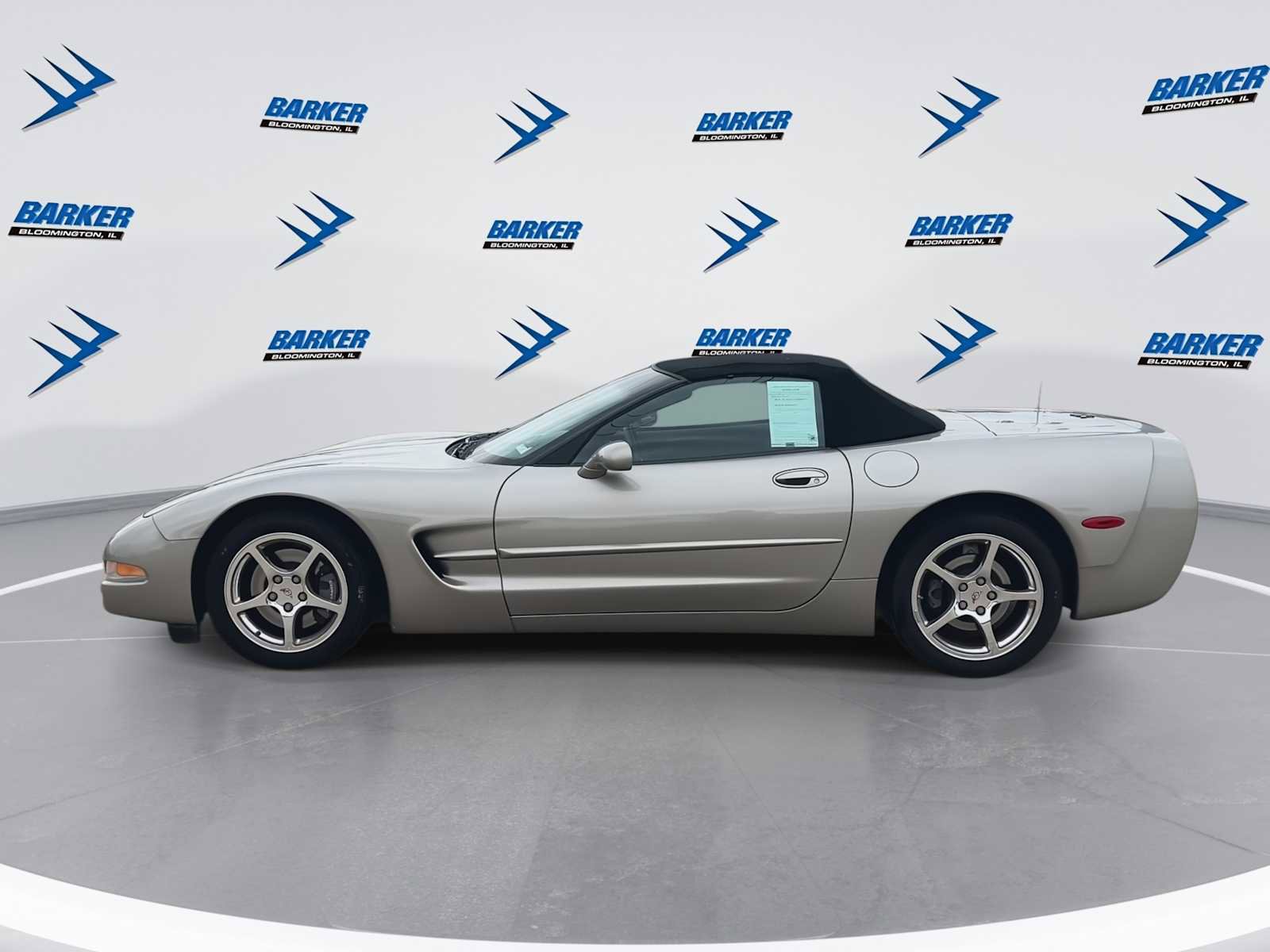 Used 2001 Chevrolet Corvette Convertible w/ Preferred Equipment Group2 image 5