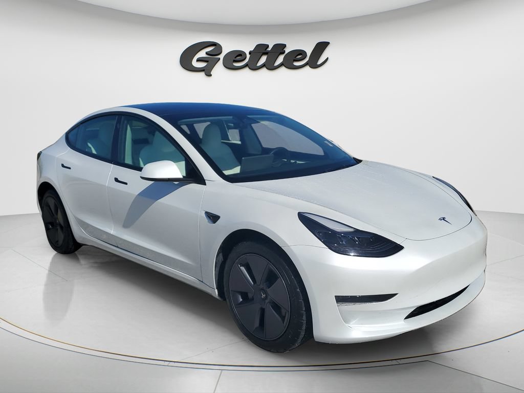 Used 2023 Tesla Model 3 Standard Range RWD image 3