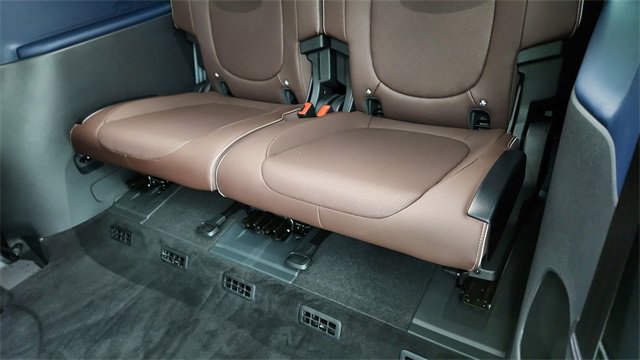 Used 2025 Volkswagen ID. Buzz Pro S image 29