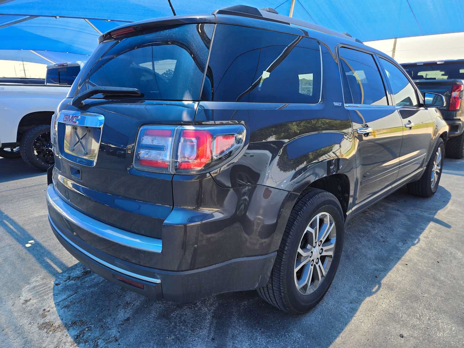 Used 2016 GMC Acadia SLT FWD image 4