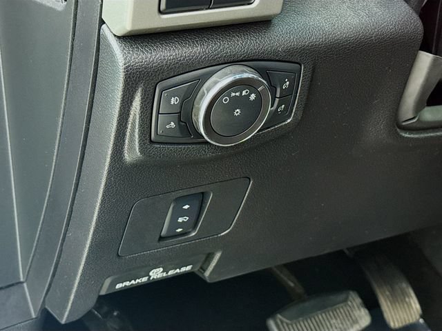 Used 2018 Ford F250 Lariat w/ Lariat Value Package AWD/4WD image 10