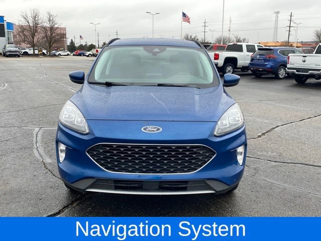 Used 2022 Ford Escape Titanium image 2