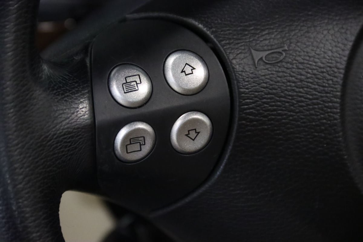 Used 2008 Mercedes-Benz SLK 350 image 15