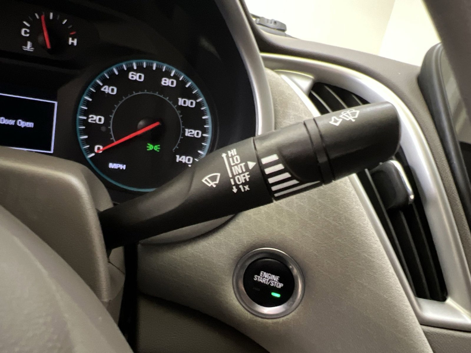 Used 2022 Chevrolet Malibu LT FWD image 35