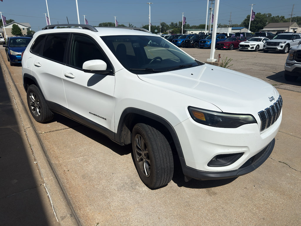 Used 2019 Jeep Cherokee Latitude Plus w/ Comfort/Convenience Group AWD/4WD image 7