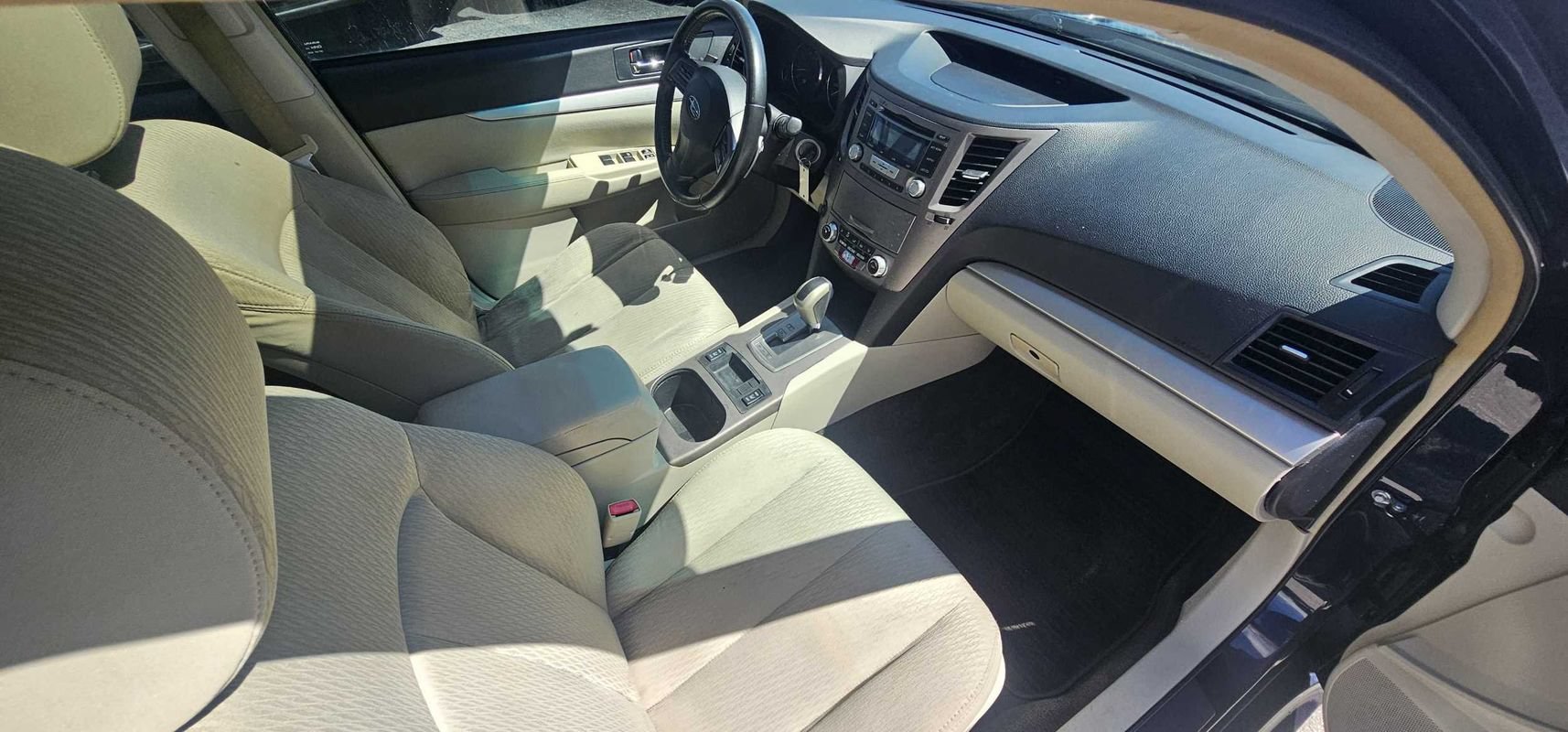 Used 2012 Subaru Legacy 2.5i Premium w/ All-Weather Pkg + Moonroof AWD/4WD image 25
