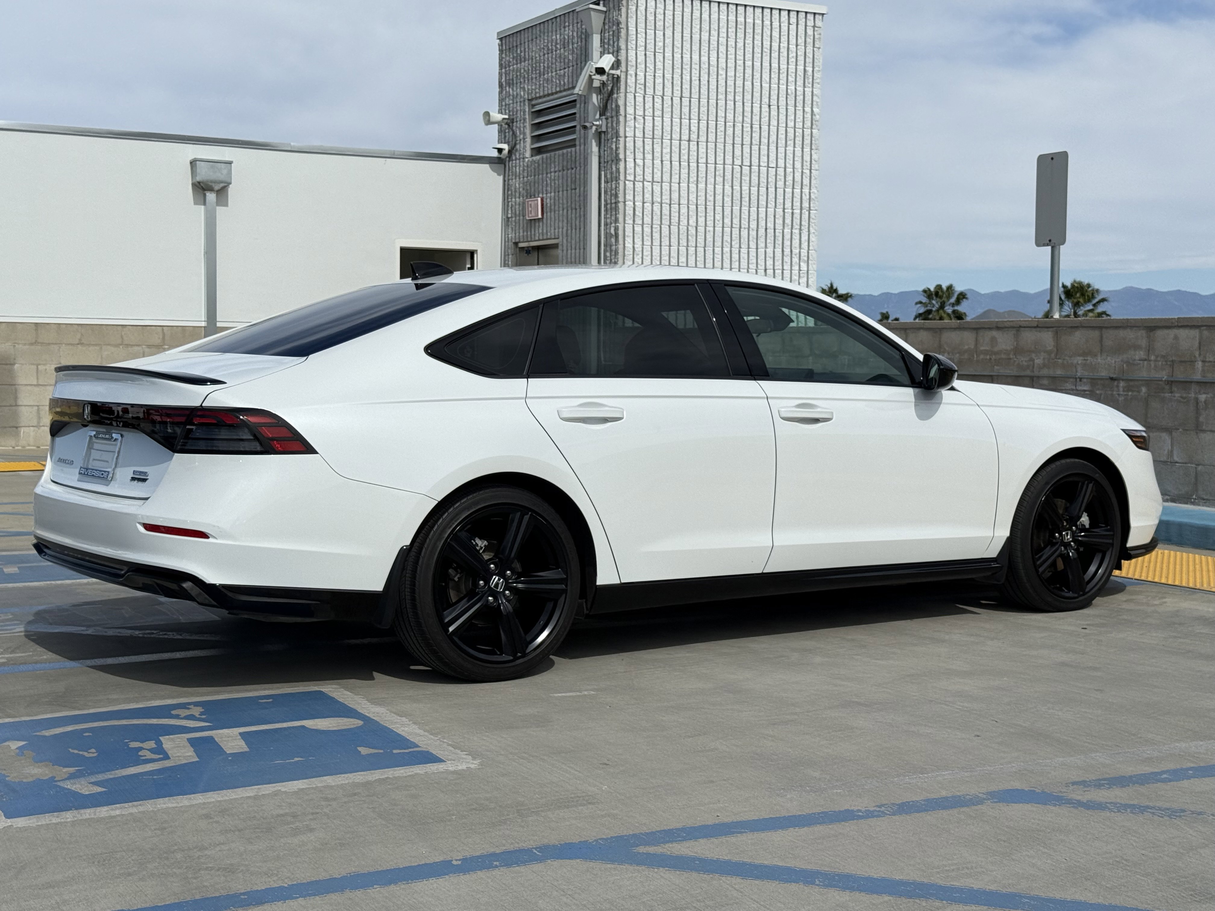 Used 2024 Honda Accord Sport image 11