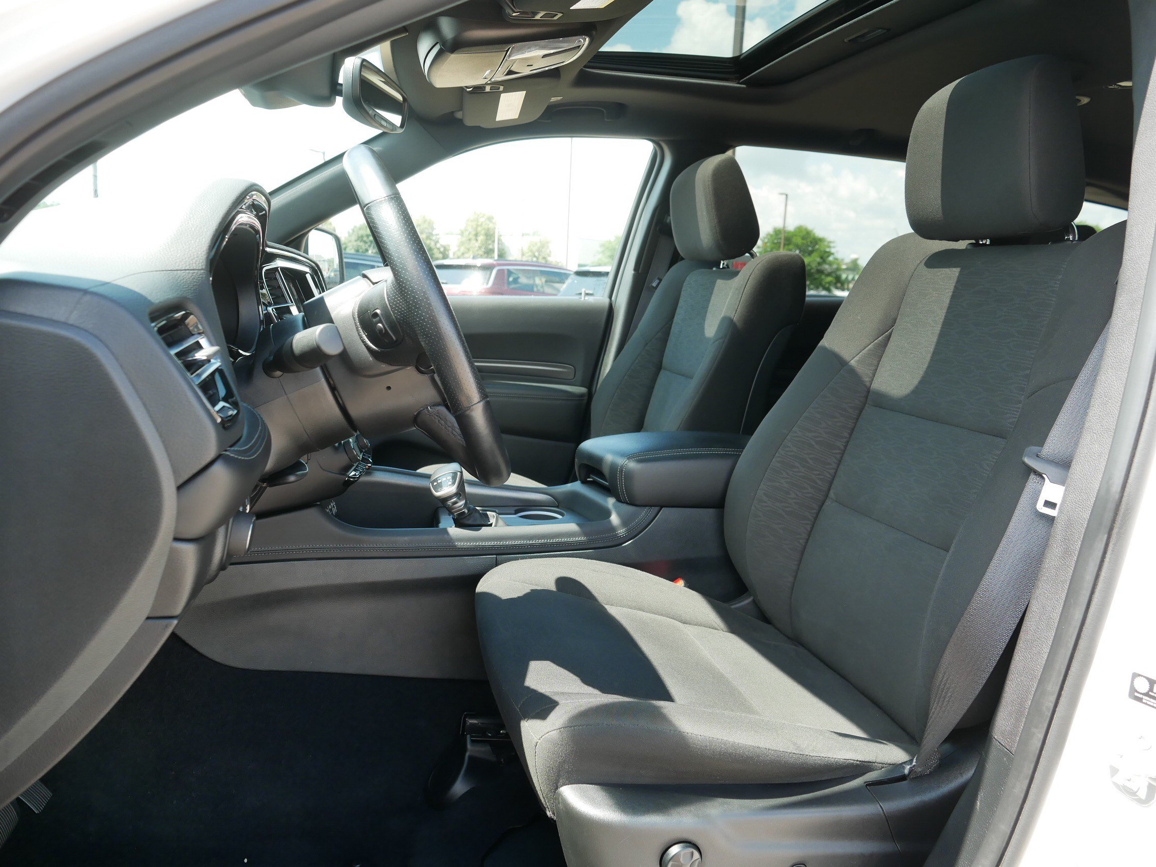 Used 2024 Dodge Durango SXT AWD/4WD image 34