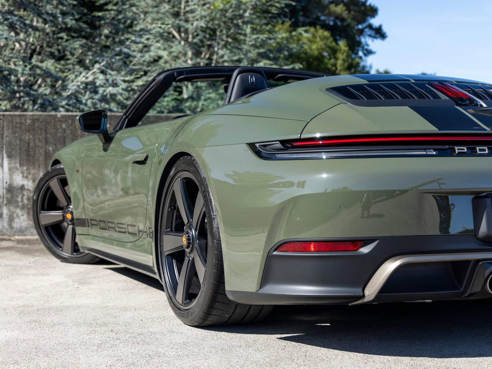 Certified 2026 Porsche 911 Carrera 4 GTS image 22