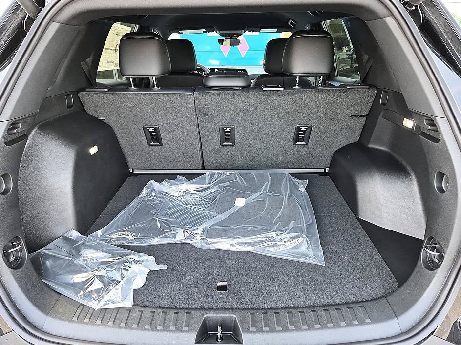 New 2026 Chevrolet Equinox LT w/ Convenience Package II FWD image 29