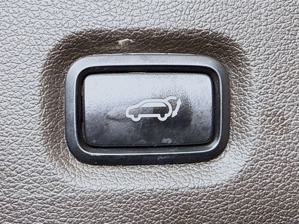 Used 2020 Hyundai Santa Fe SEL FWD image 29