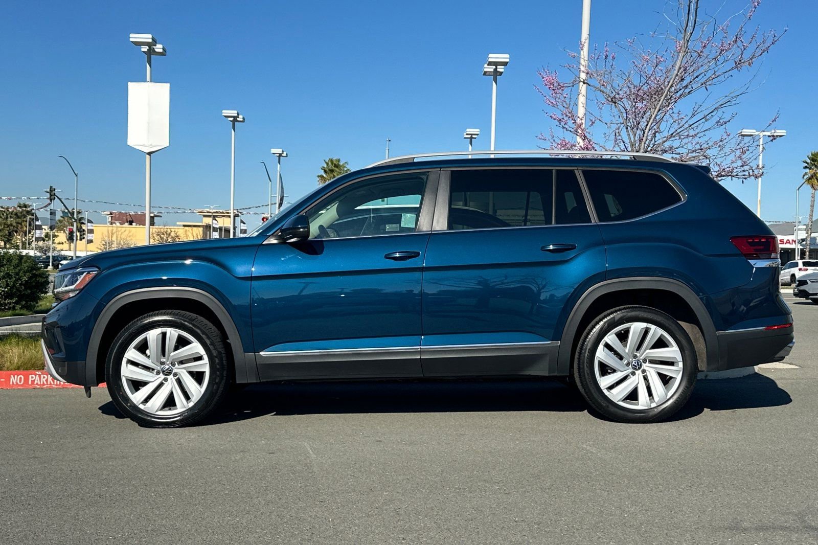 Used 2021 Volkswagen Atlas SEL image 7