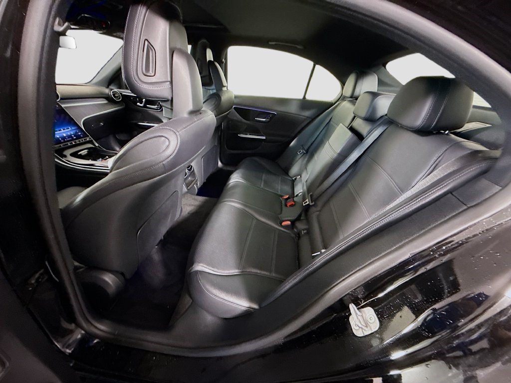 Used 2025 Mercedes-Benz C 300 Sedan image 24