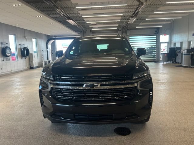 Used 2022 Chevrolet Tahoe RST w/ Luxury Package AWD/4WD image 2