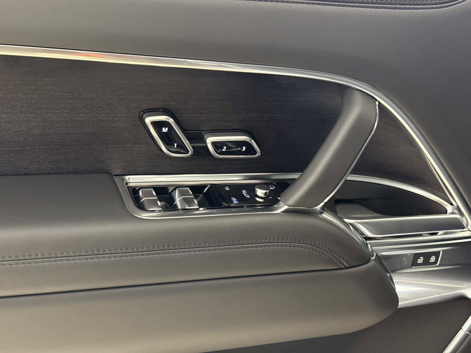 New 2026 Land Rover Range Rover SE AWD/4WD image 18