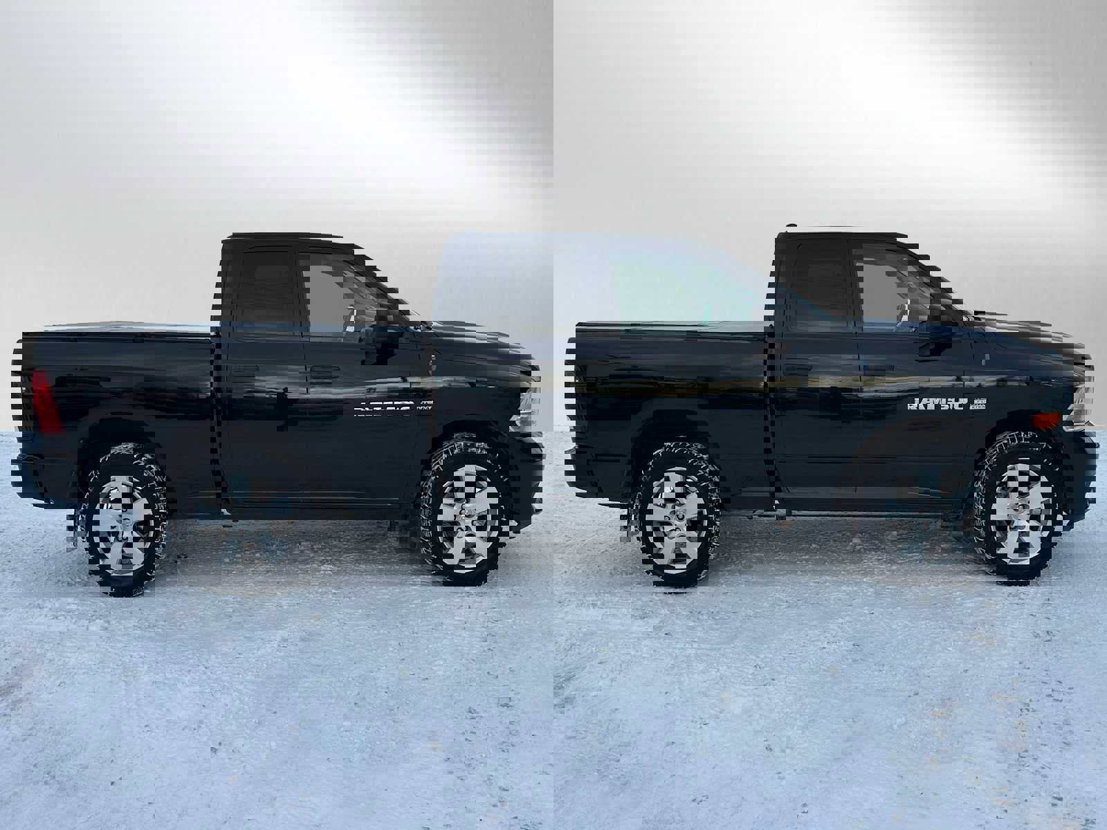 Used 2012 RAM 1500 Express image 2