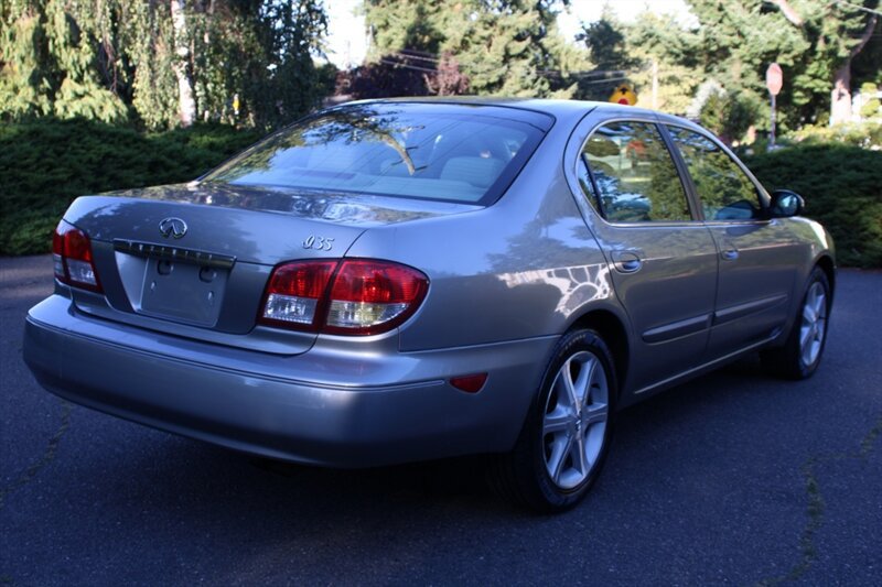Used 2003 INFINITI I35 w/ Sunroof & Sunshade Pkg FWD image 3
