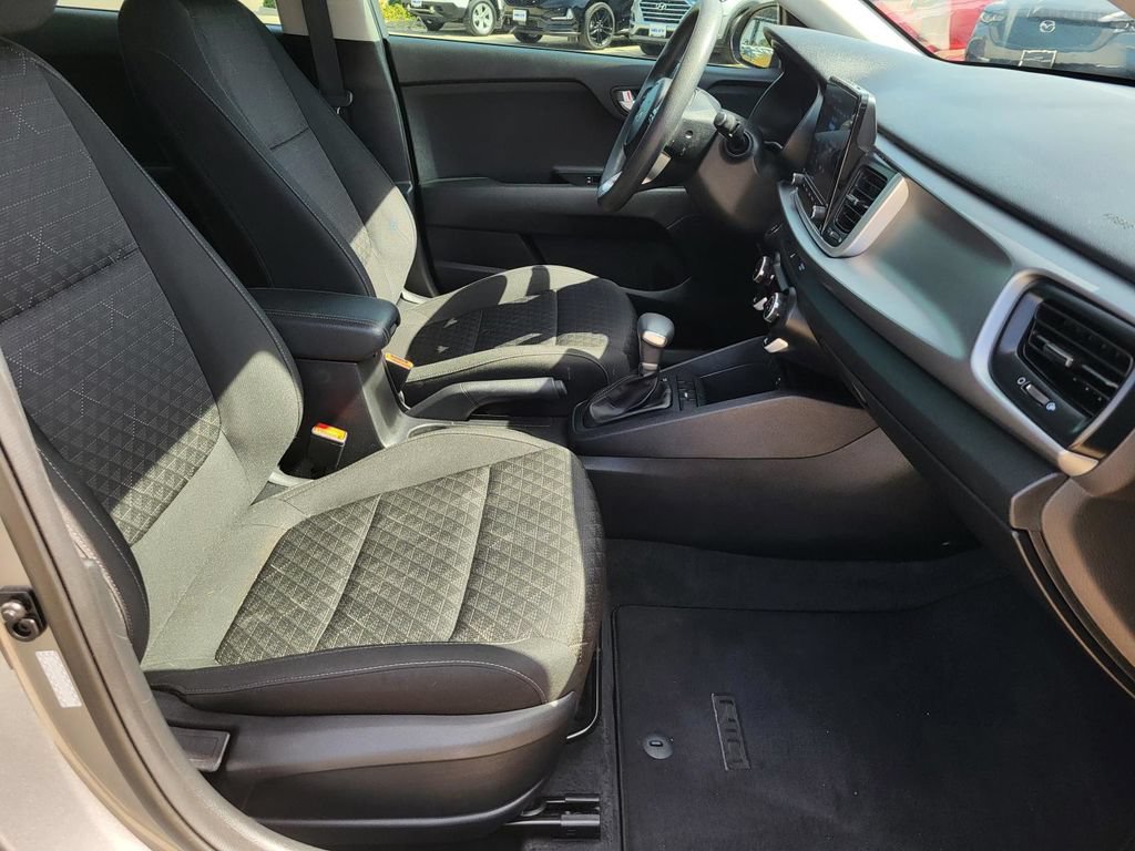 Used 2022 Kia Rio S w/ Technology Package FWD image 8