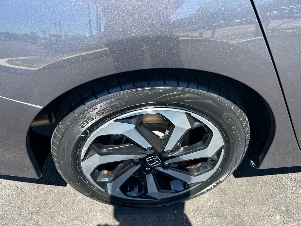 Used 2017 Honda Accord EX image 19