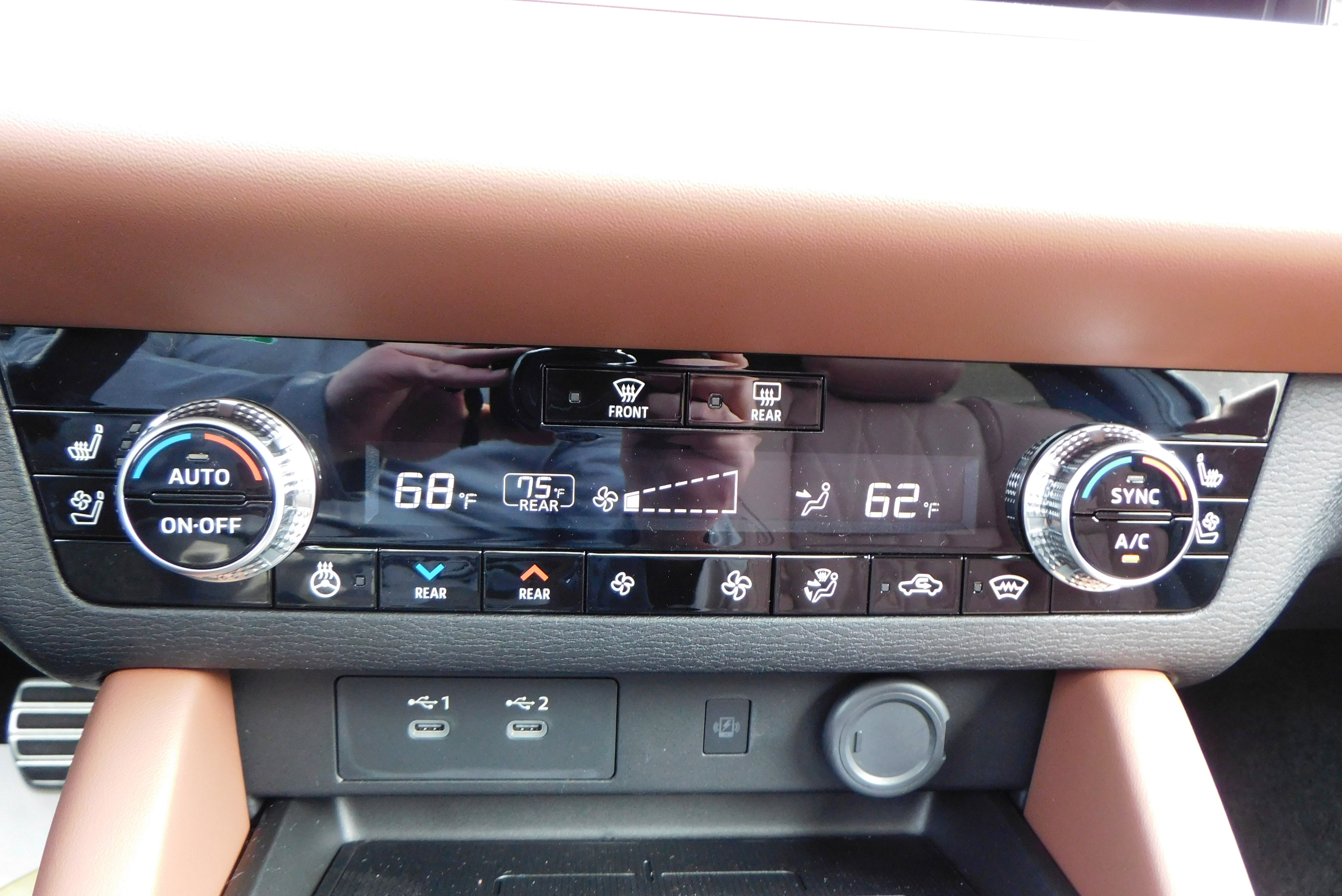 Used 2025 Mitsubishi Outlander SEL image 26