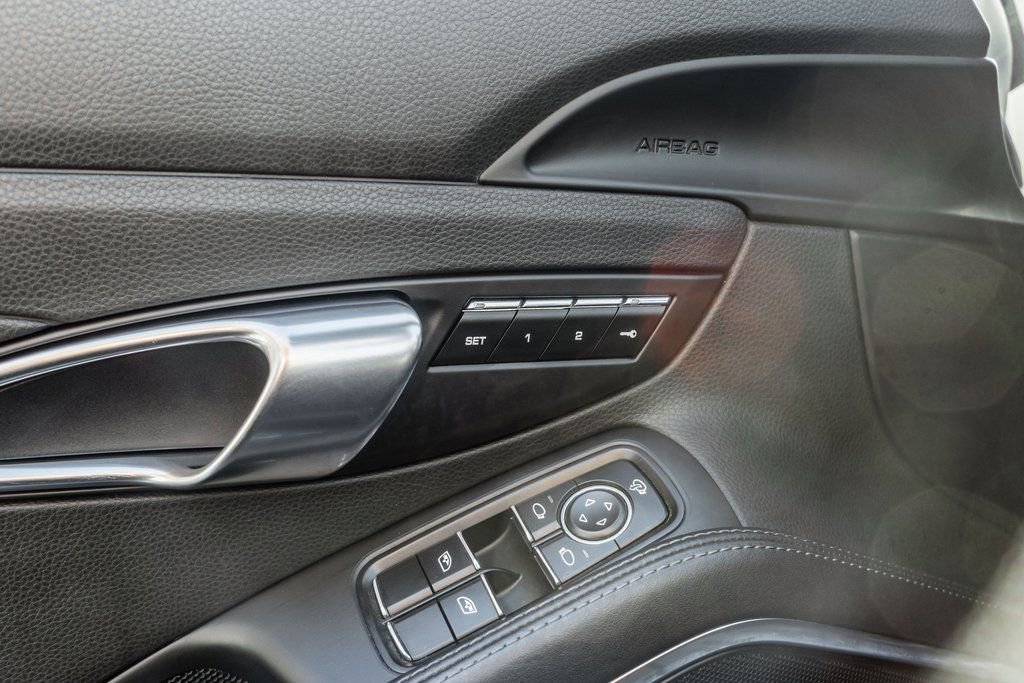 Used 2018 Porsche 718 Boxster GTS image 17