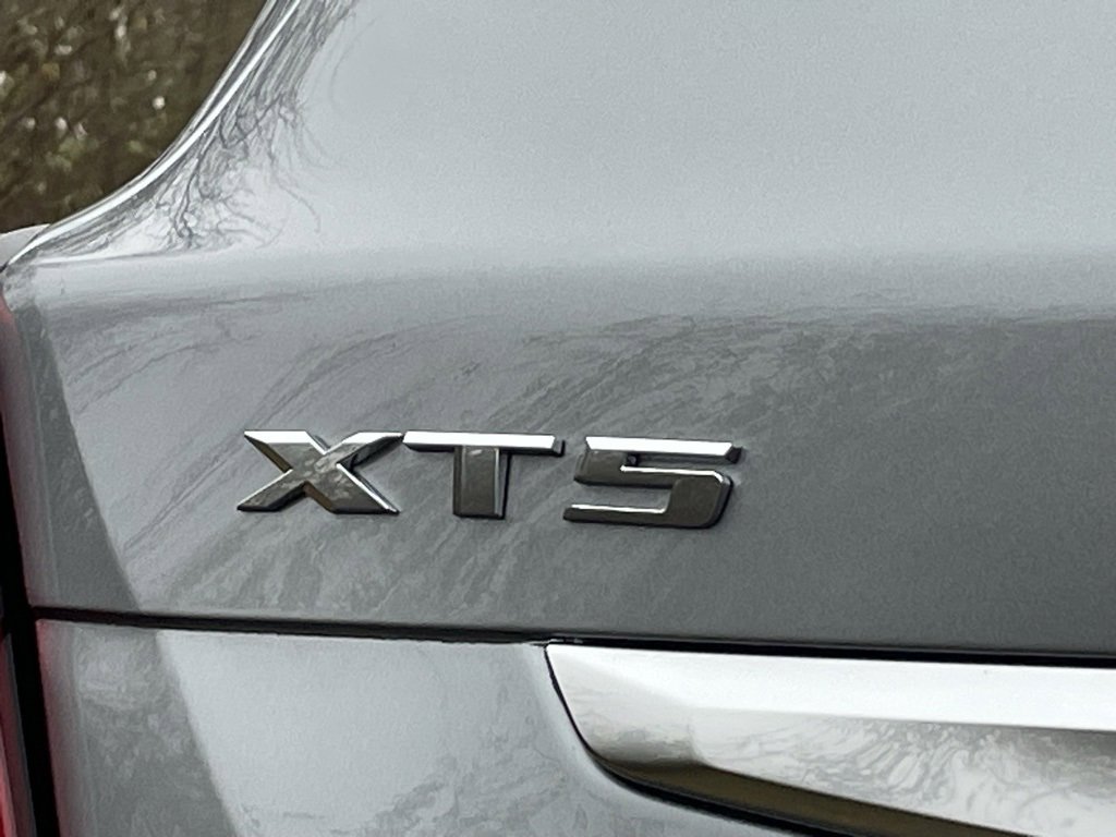 Certified 2025 Cadillac XT5 Premium Luxury image 22