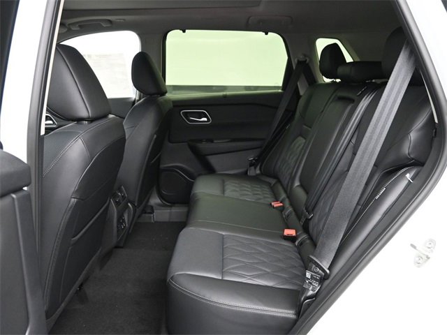 New 2026 Nissan Rogue Platinum w/ Platinum Premium Package image 13